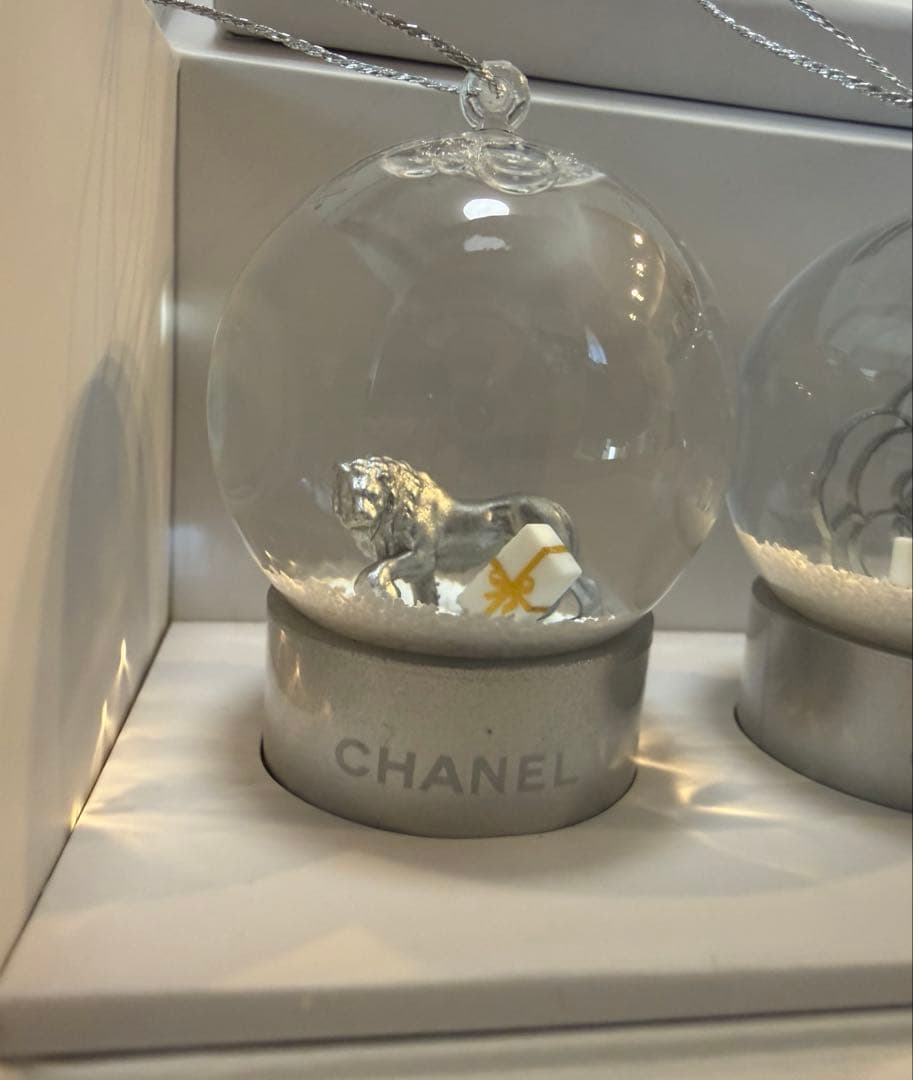CHANEL スノードーム　オーナメント