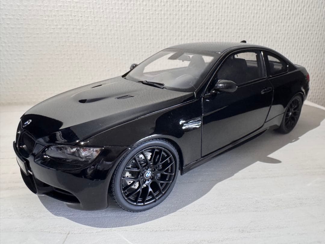  M3 (E92) 1/18 ミニカー ブラック