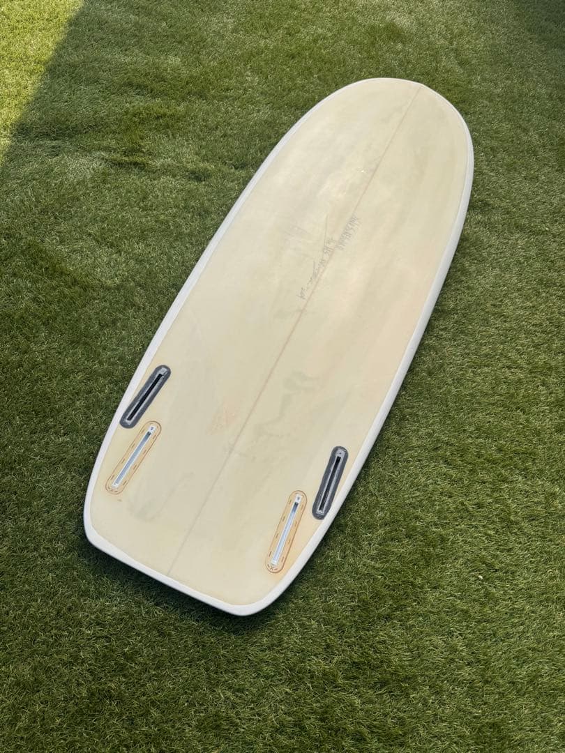 xenosurfboard ミニシモンズ　5.8