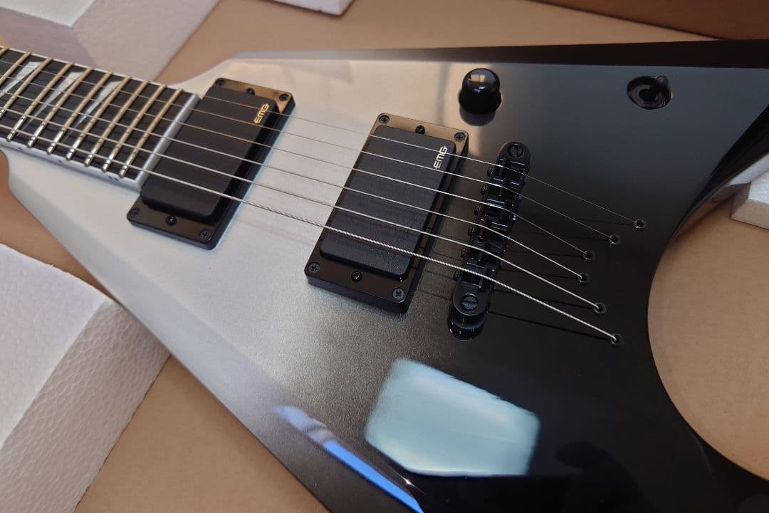 ESP EII E-II ARROW NTブラック×シルバー EMG 85 81