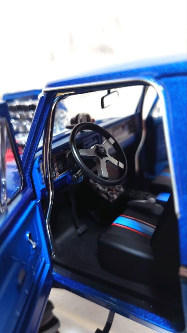 グリーンライト　1/18　モンスタートラック　フォードF250