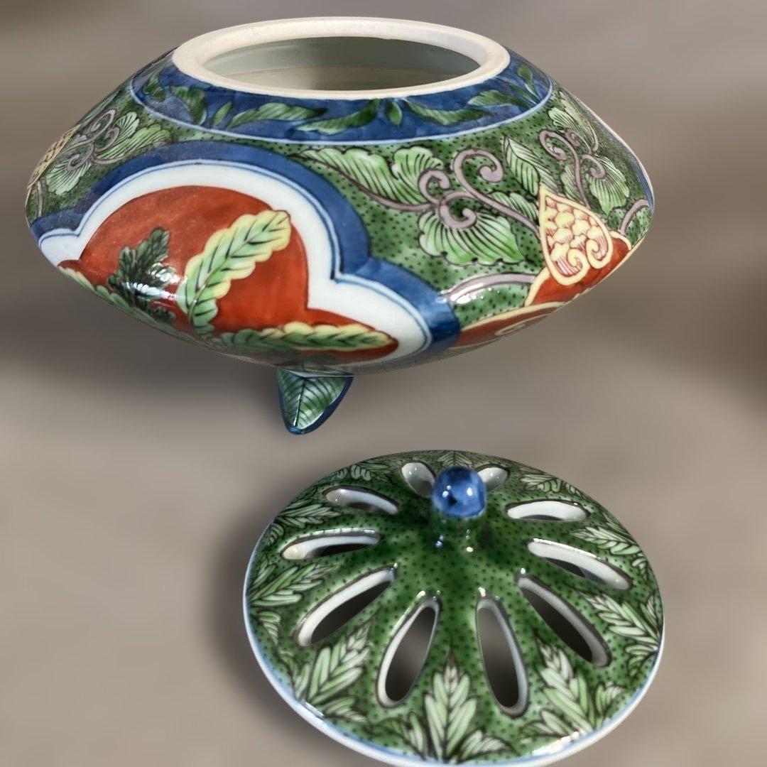 【源右衛門】古伊万里の伝統　日本の名窯　舘林源右衛門作　染錦根菜図　香炉