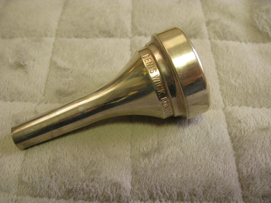 チューバマウスピース　DENIS WICK 1L