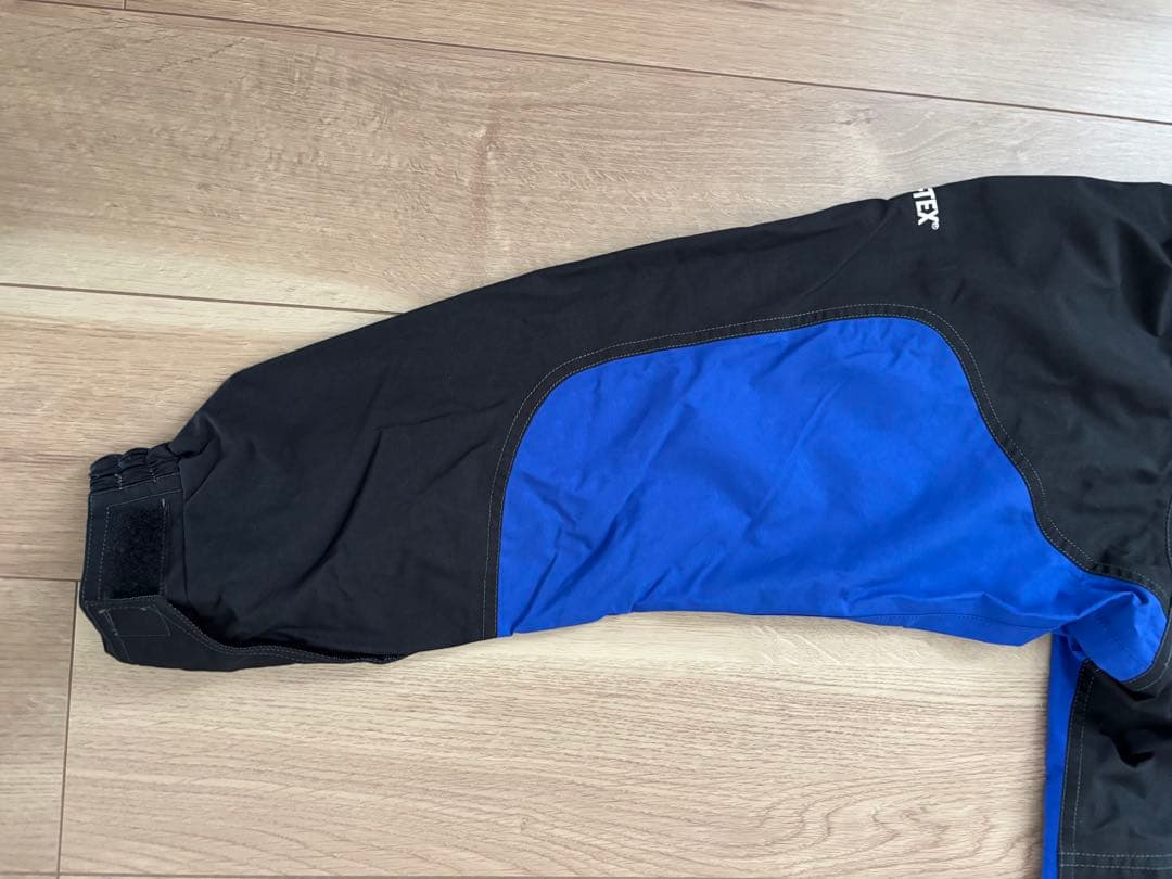 シマノ　ゴアテックス　釣り用　防寒着　プロテクティブスーツ上下セット　サイズＬ