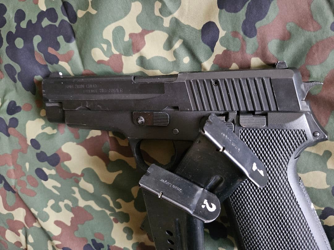 タナカワークスSIG SAUER P220 陸上自衛隊 9mm拳銃 モデルガン