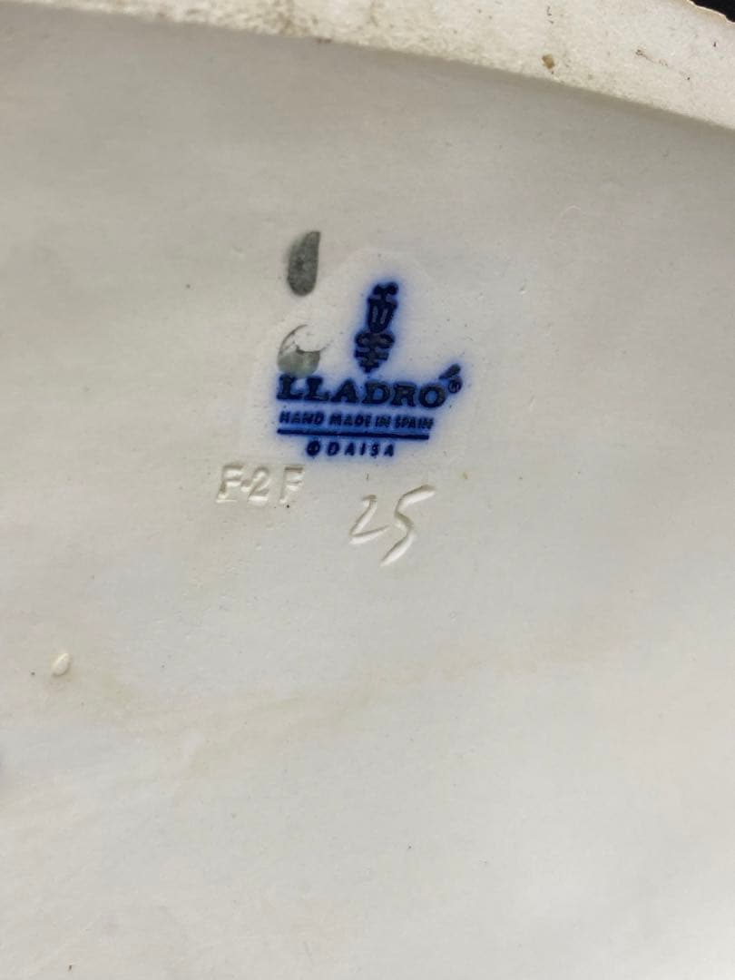 リヤドロ 白い馬の少女 陶器製 馬と騎手の彫刻 約46cm スペイン