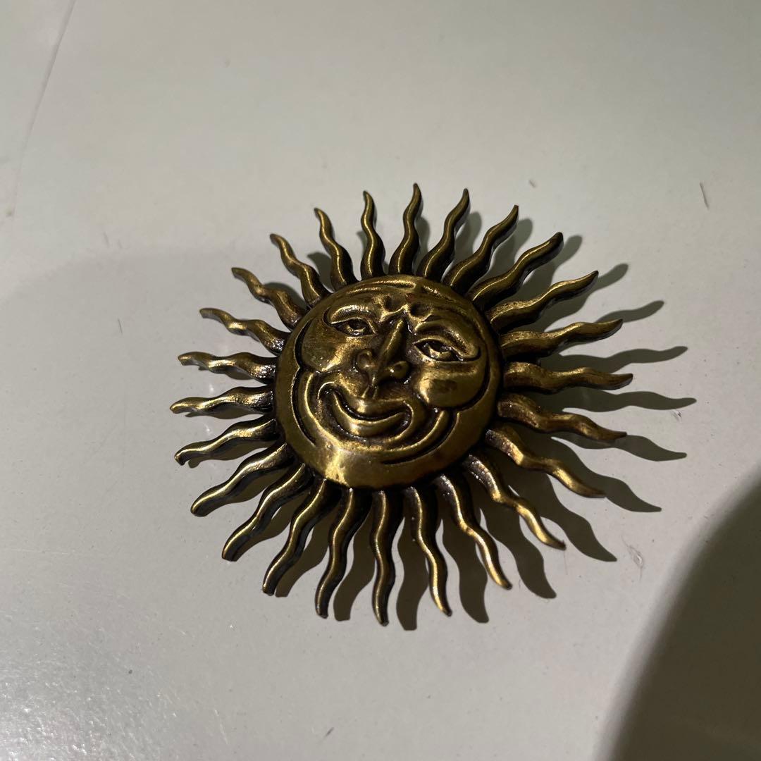 聖飢魔Ⅱ BIG TIME CHANGES ブローチ 太陽