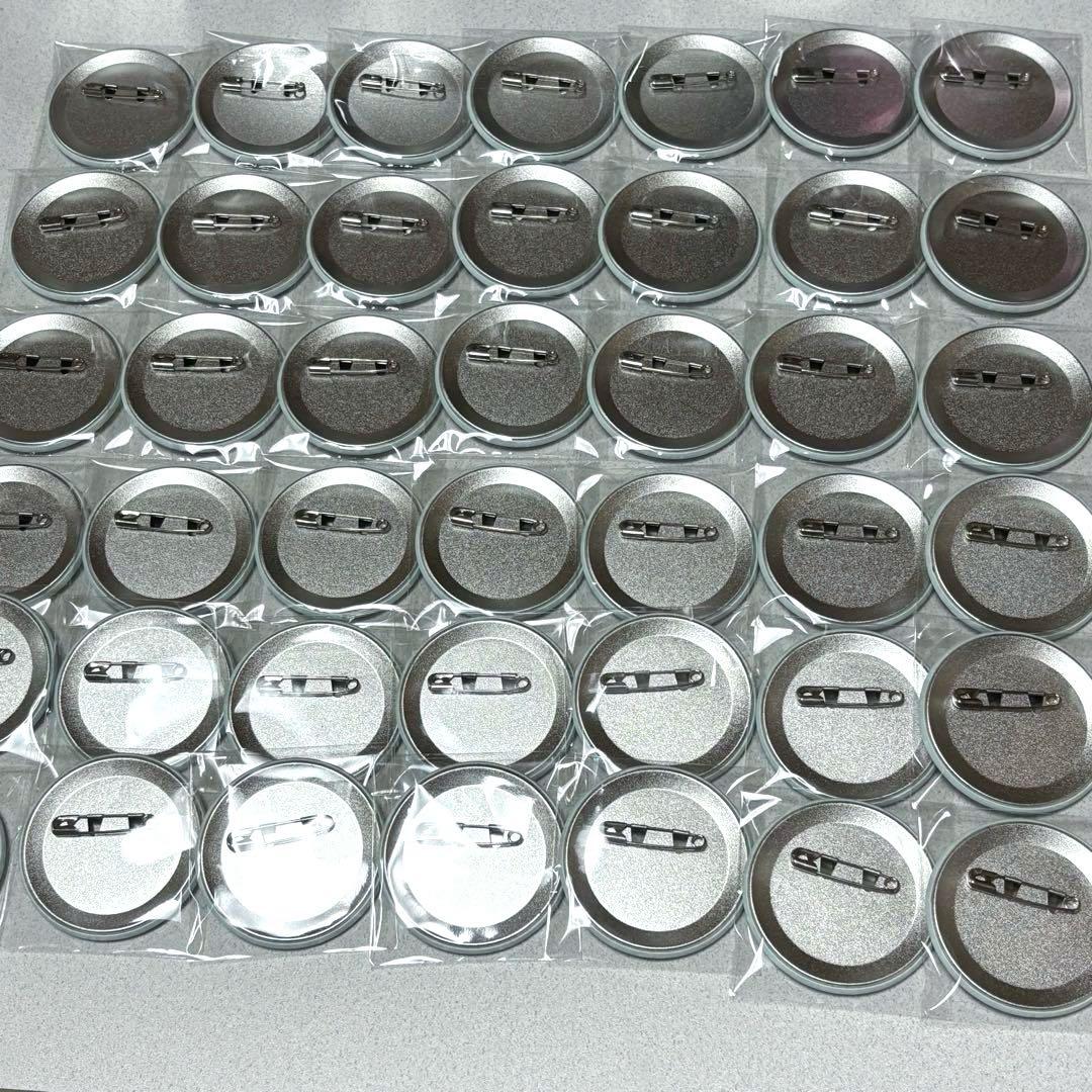 悪魔執事と黒い猫　あくねこ　ボスキ　honeymoon ハネムーン 缶バッジ