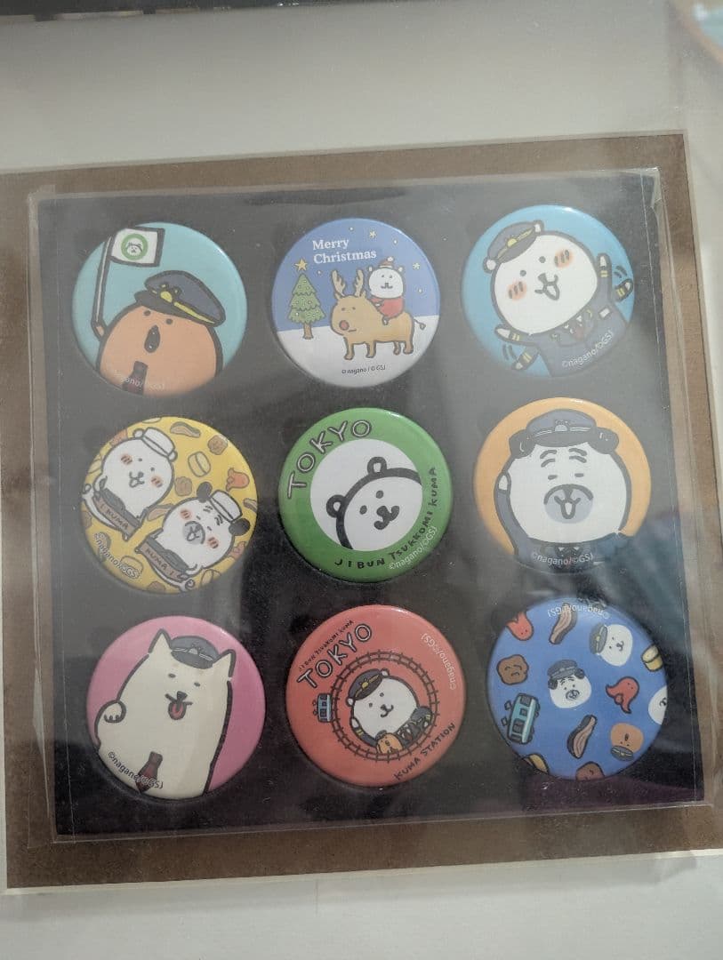 自分ツッコミくま　東京　缶バッチ クリスマスケーキおまけ缶バッチ