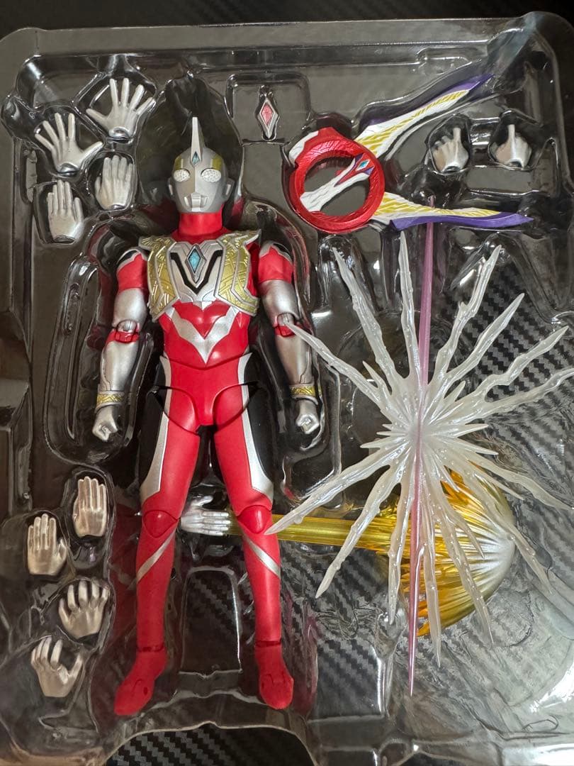 s.h.figuartsウルトラマントリガー パワータイプ