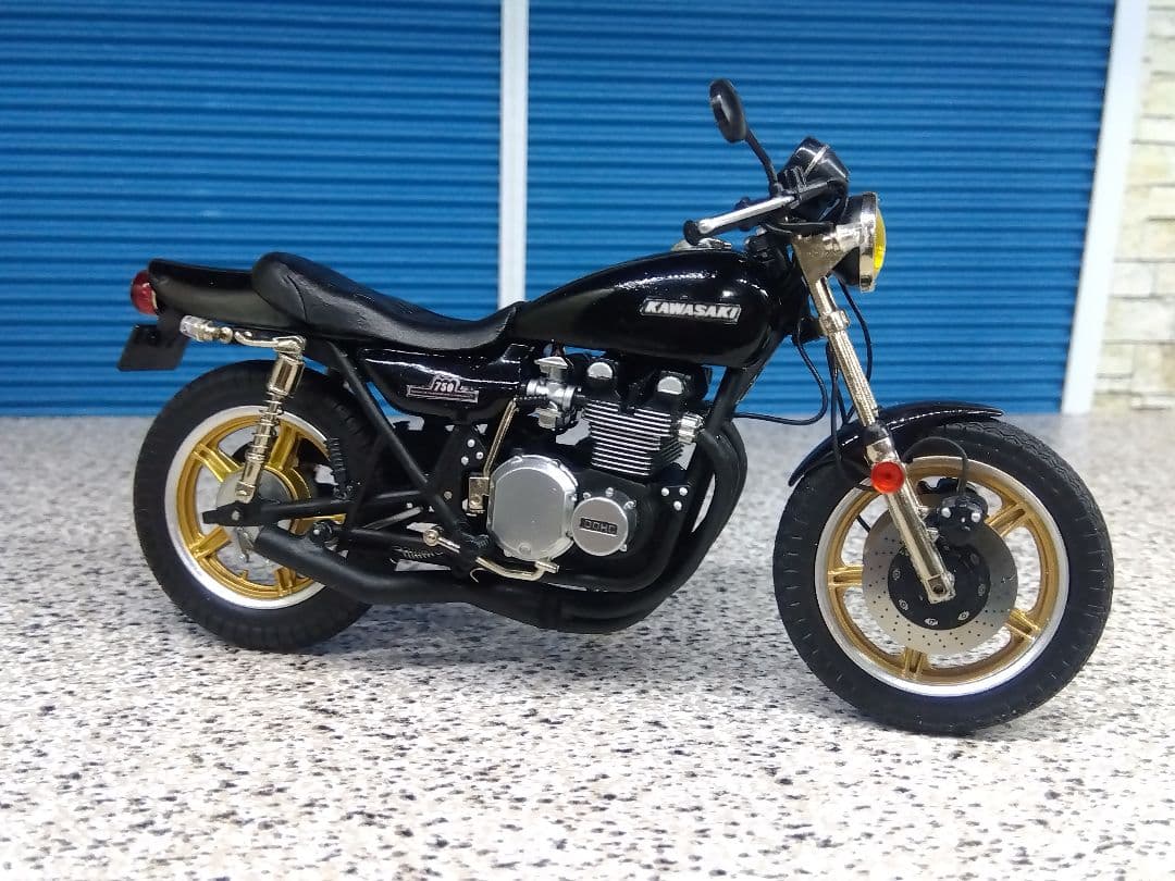 1/18ミニカー マルサン鉄馬プロジェクト カワサキ 750RS ZⅡ カスタム