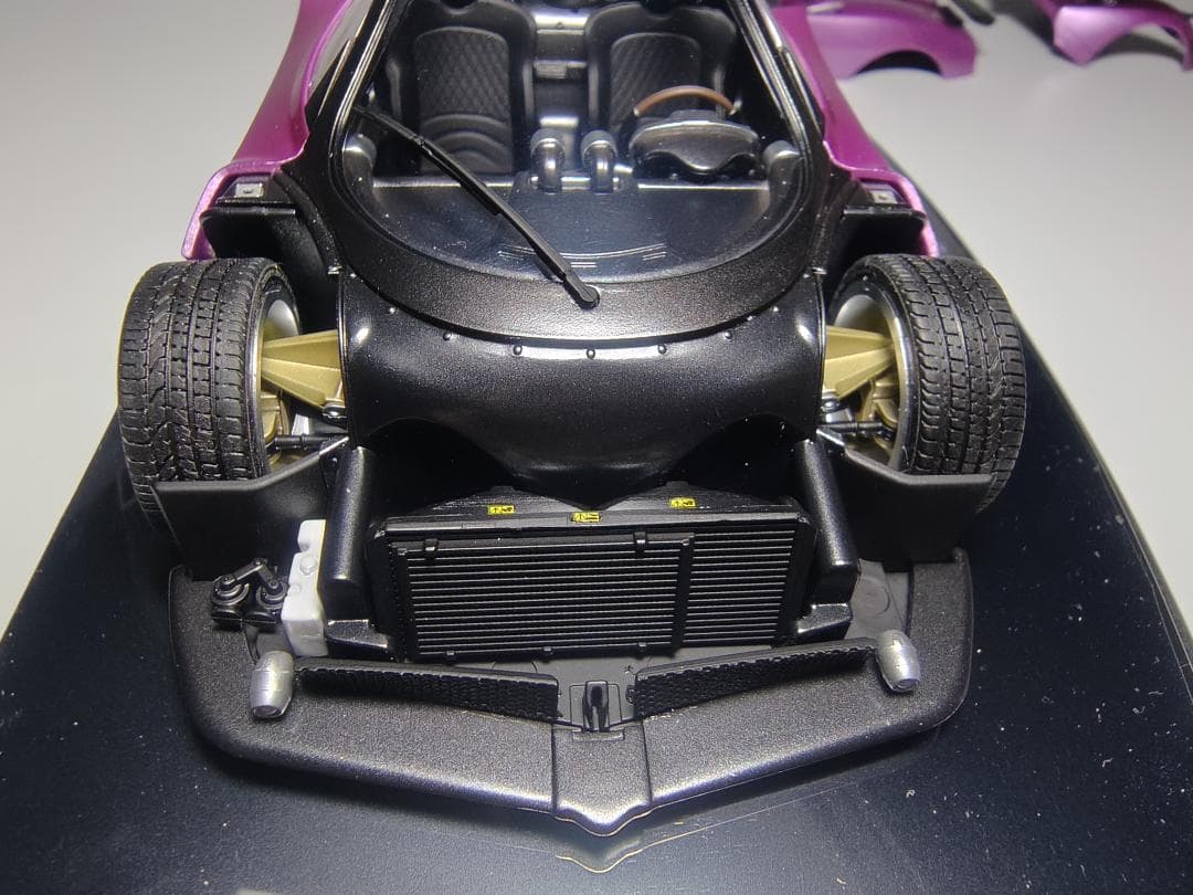 1/24 パガーニ ゾンダ F プラモデル 完成品