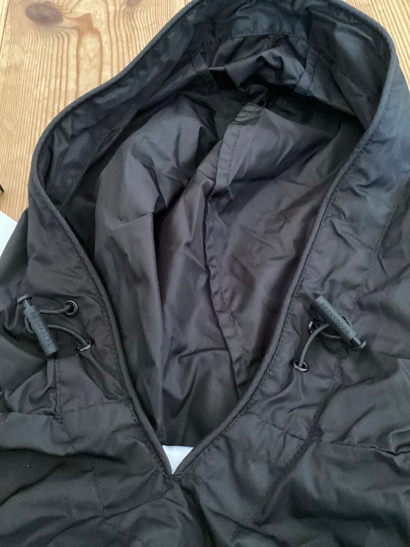 訳あり未使用品【DSQUARED2】犬用コート　Lサイズ　定価63800円