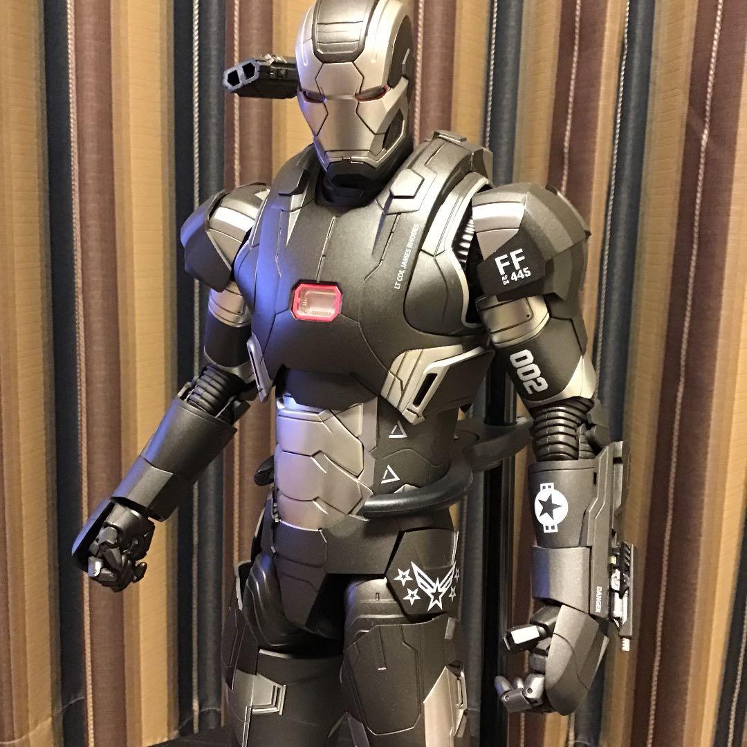 ホットトイズ　アイアンマン3 ウオーマシン