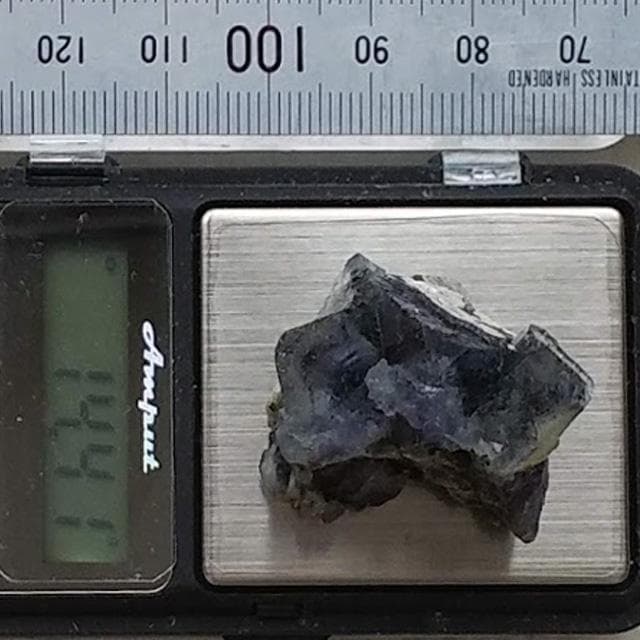 14.41g　闇落ち系ローライト　鉱物標本　マイカ共生　フローライト