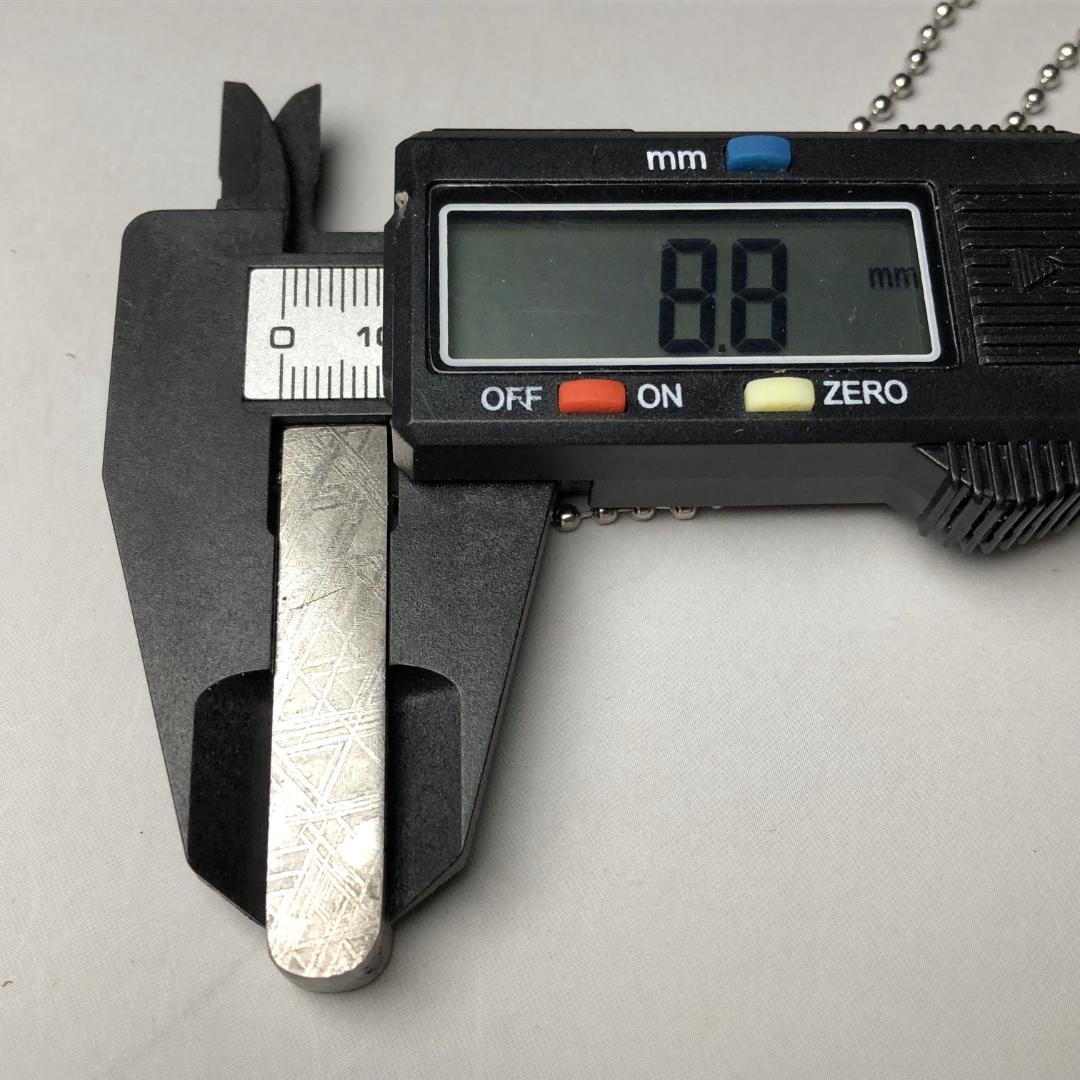 ムオニオナルスタ隕石　メッキ処理済み　ペンダント　 鉄隕石　重さ約29ｇ