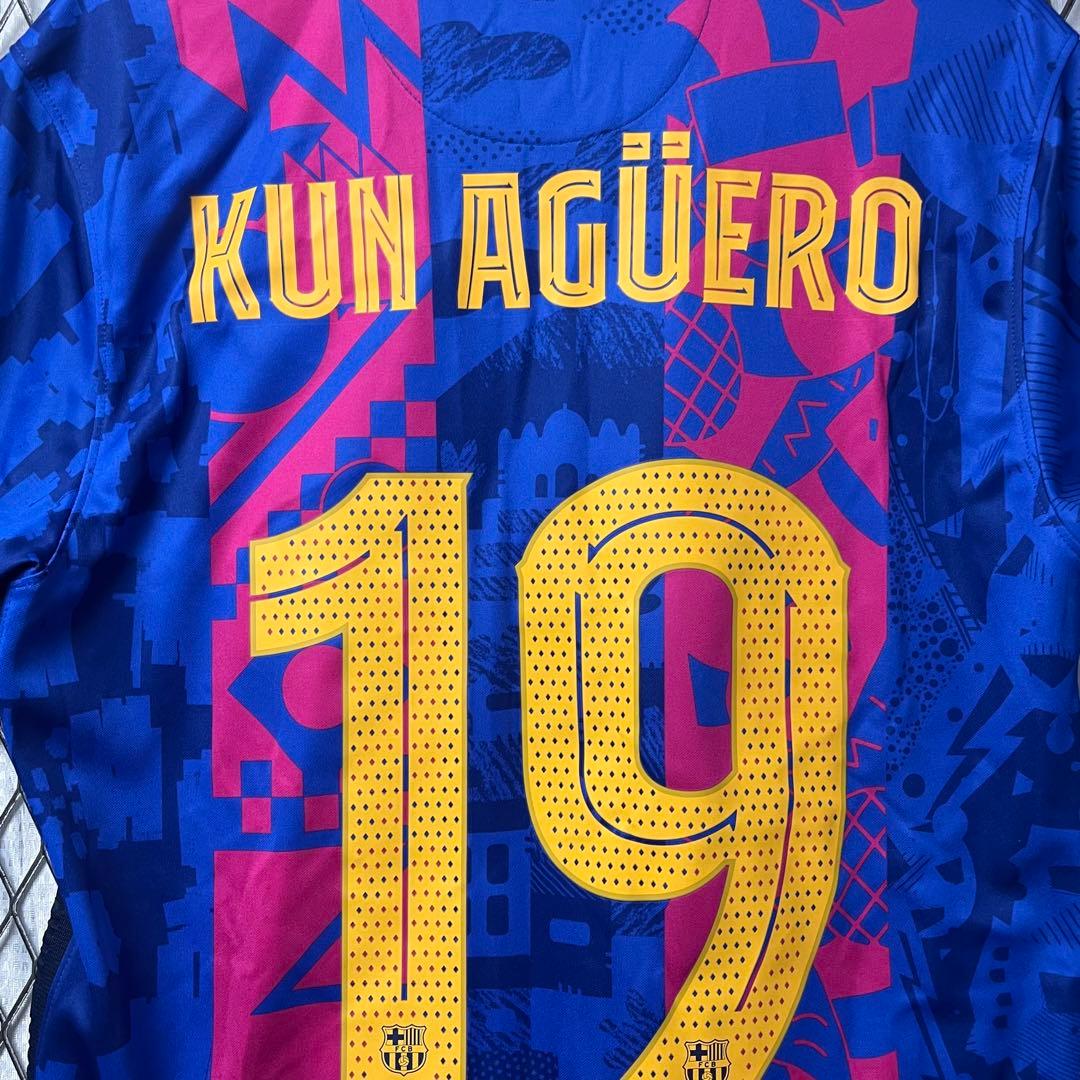 新品未使用　タグ付き　NIKE バルセロナユニフォーム　No19 アグエロ