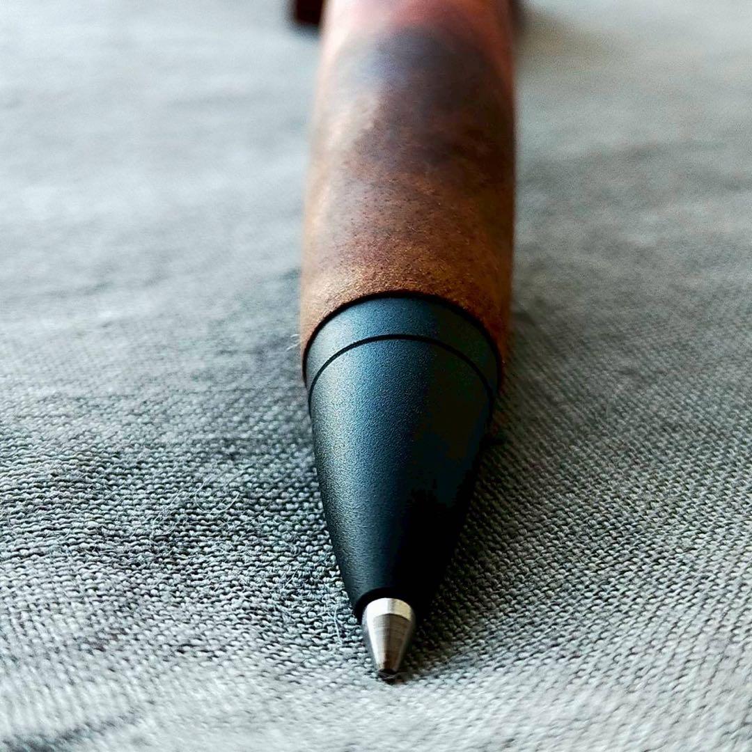台湾楠瘤　ハンドメイド　木軸ボールペン　G2　天然木　ブラック