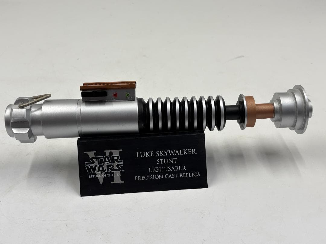 【eFX正規品】スターウォーズ ルーク スタントライトセーバー 1/1 精密