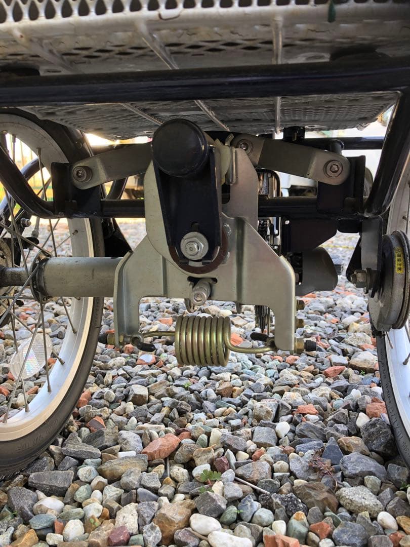 三輪電動アシスト自転車 黒 前後バスケット付き