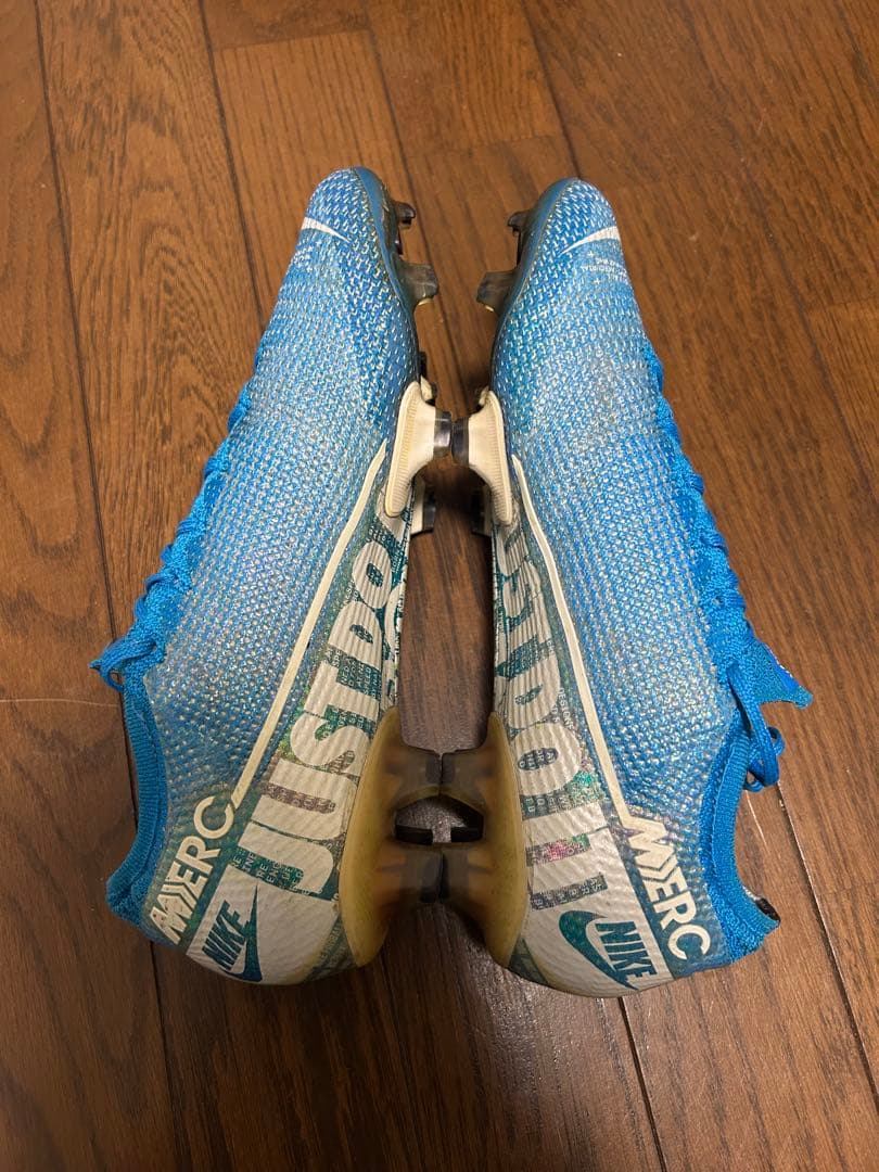 NIKEマーキュリアルヴェイパー13