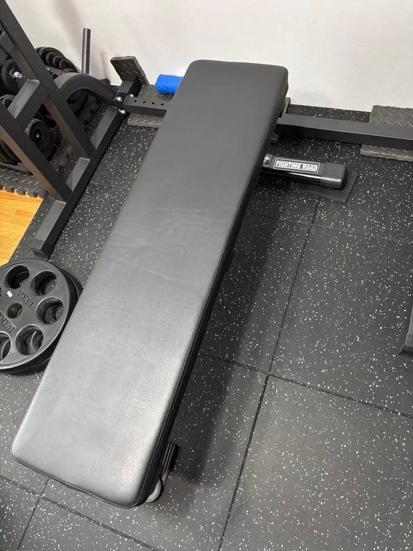 トレーニングベンチ　バーベルラック　ベンチプレス