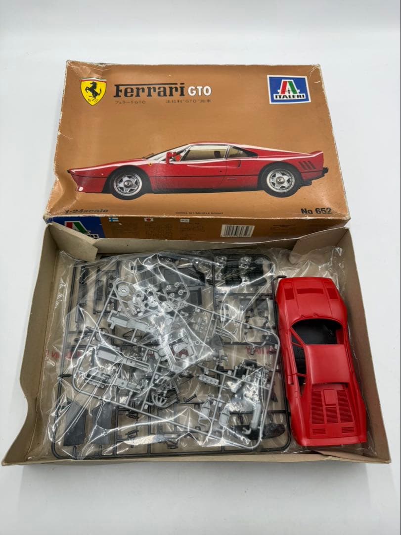 ITALERI イタレリ　フェラーリ　275 GTO プラモデル