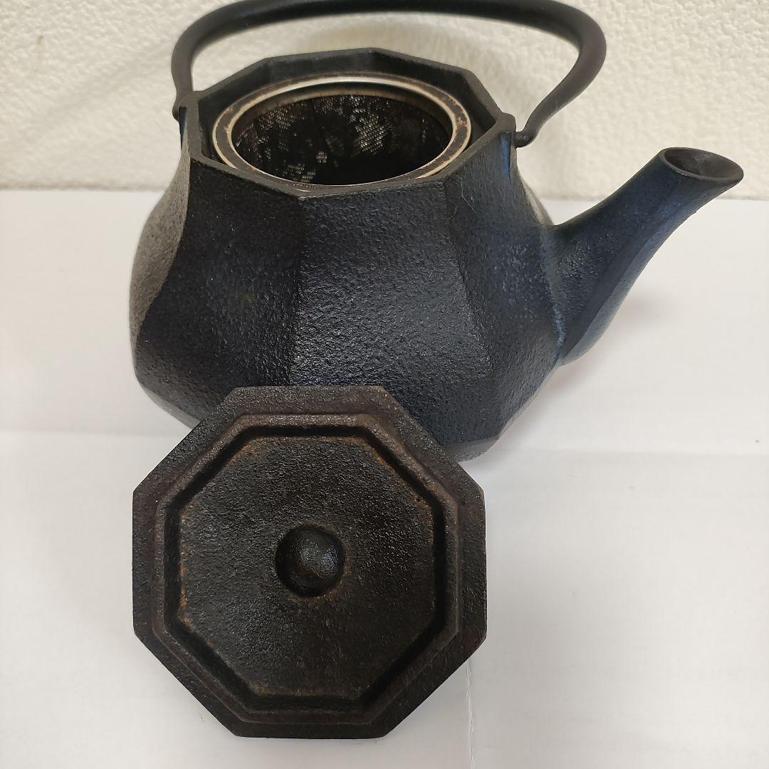 八角形 鋳鉄 鉄瓶 つまみ付き（南部鉄器）