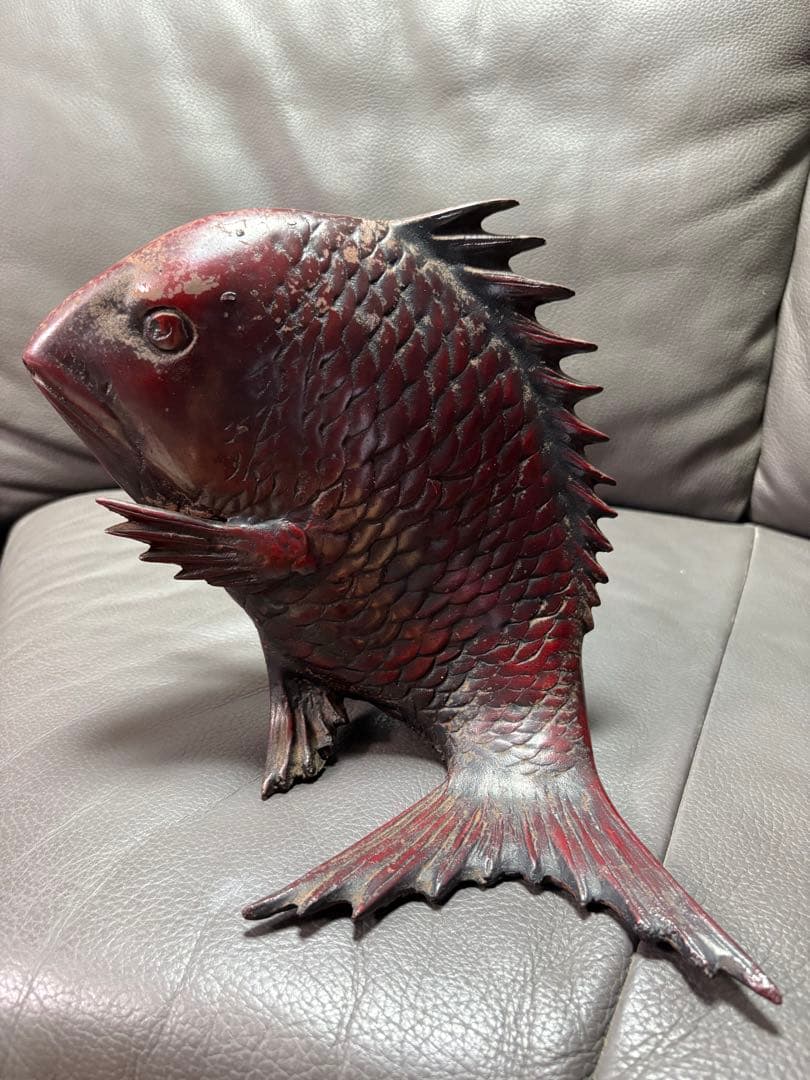 恵比寿さまと鯛の置物