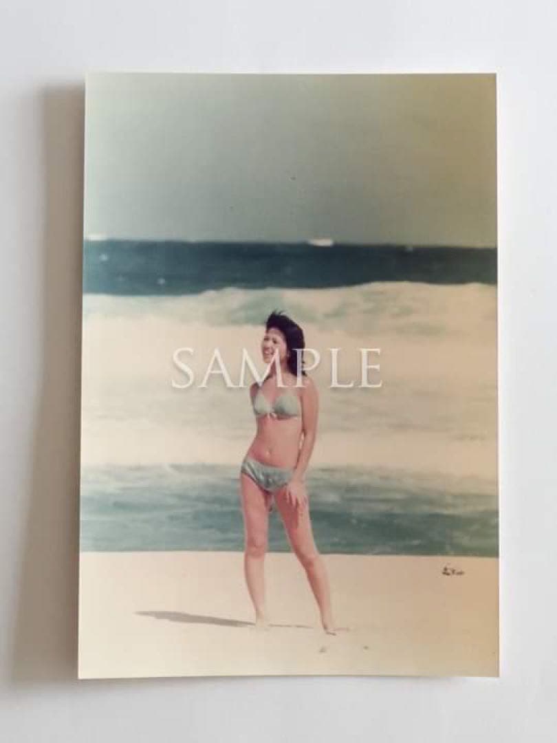 OK　（２枚）石野真子　レア生写真　Vaセット