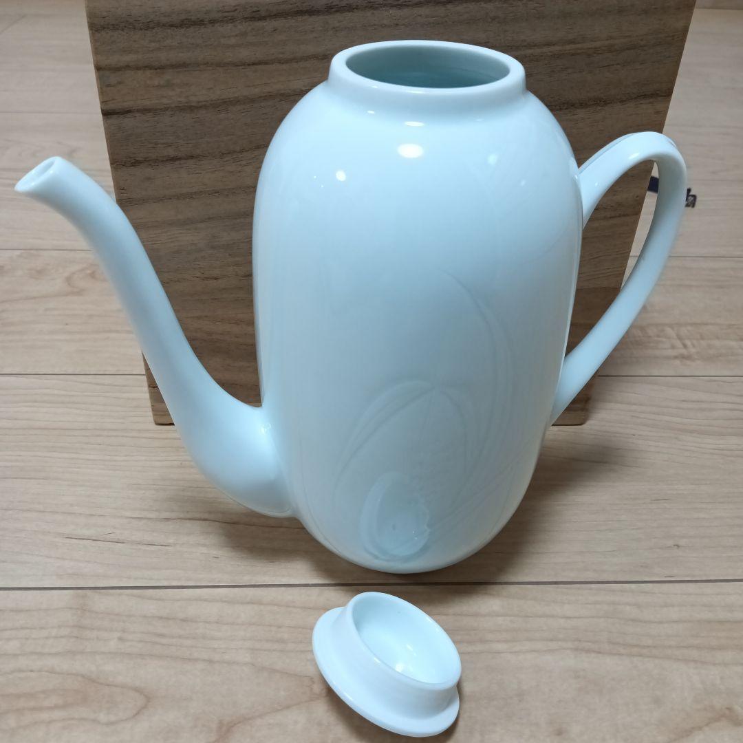 新品未使用　人間国宝井上萬二作　白磁彫文手付　水指