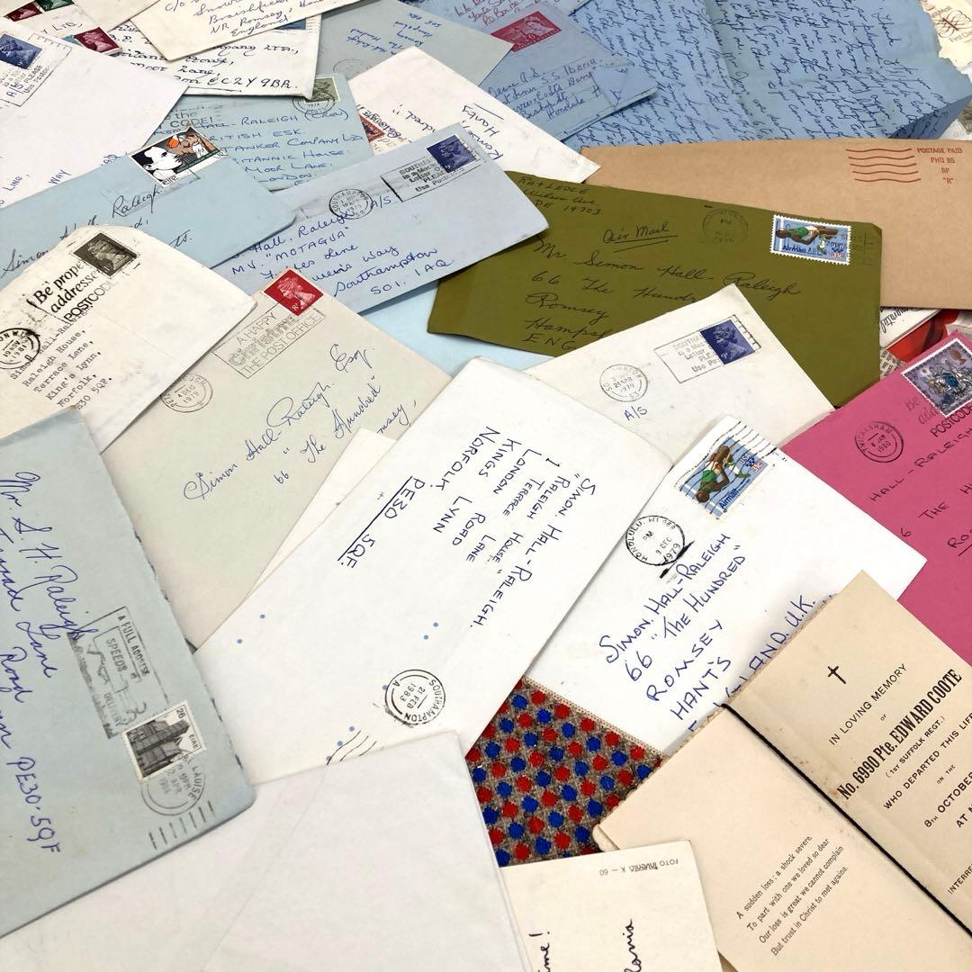 ラスト2手紙・封筒関係の紙モノだけで【800g】 紙物 素材 ジャンクジャーナル