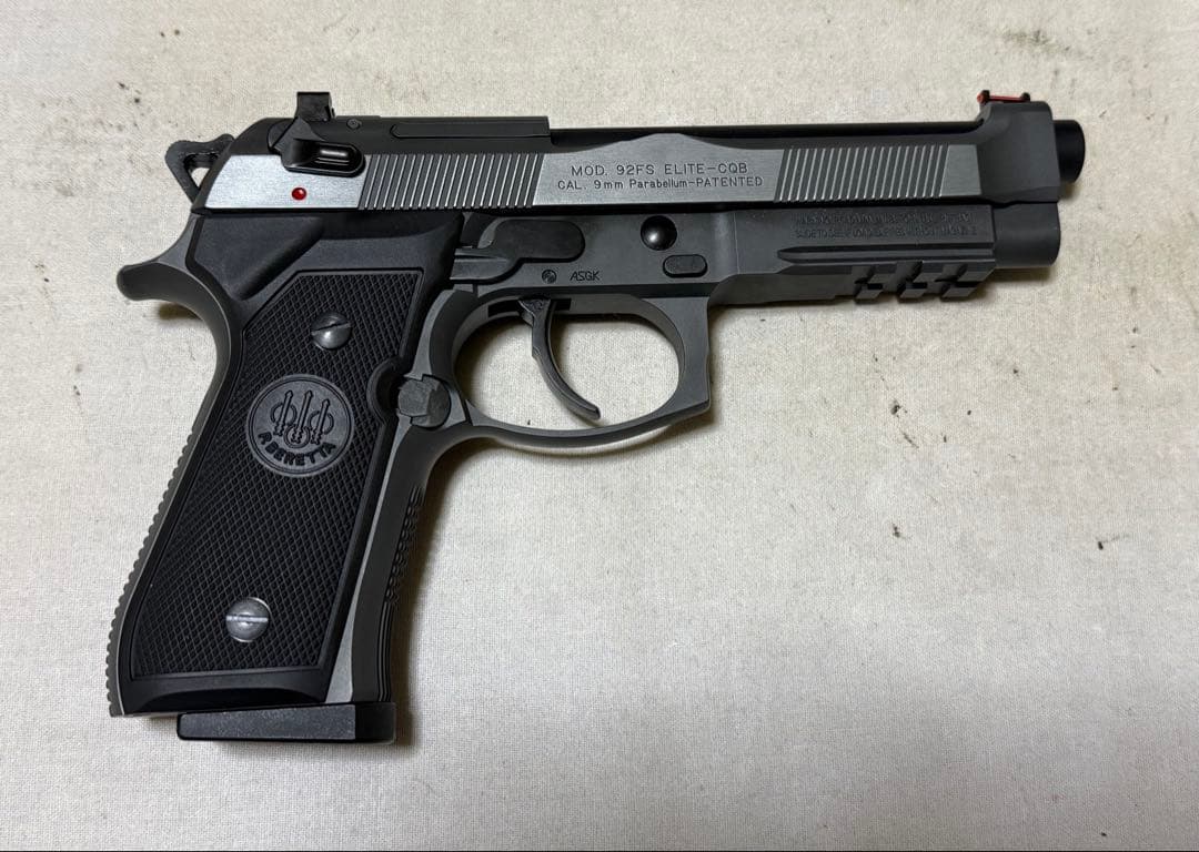 HW樹脂 WA ベレッタM92FS ブリガディアエリート オマケ 訳有美品(1)