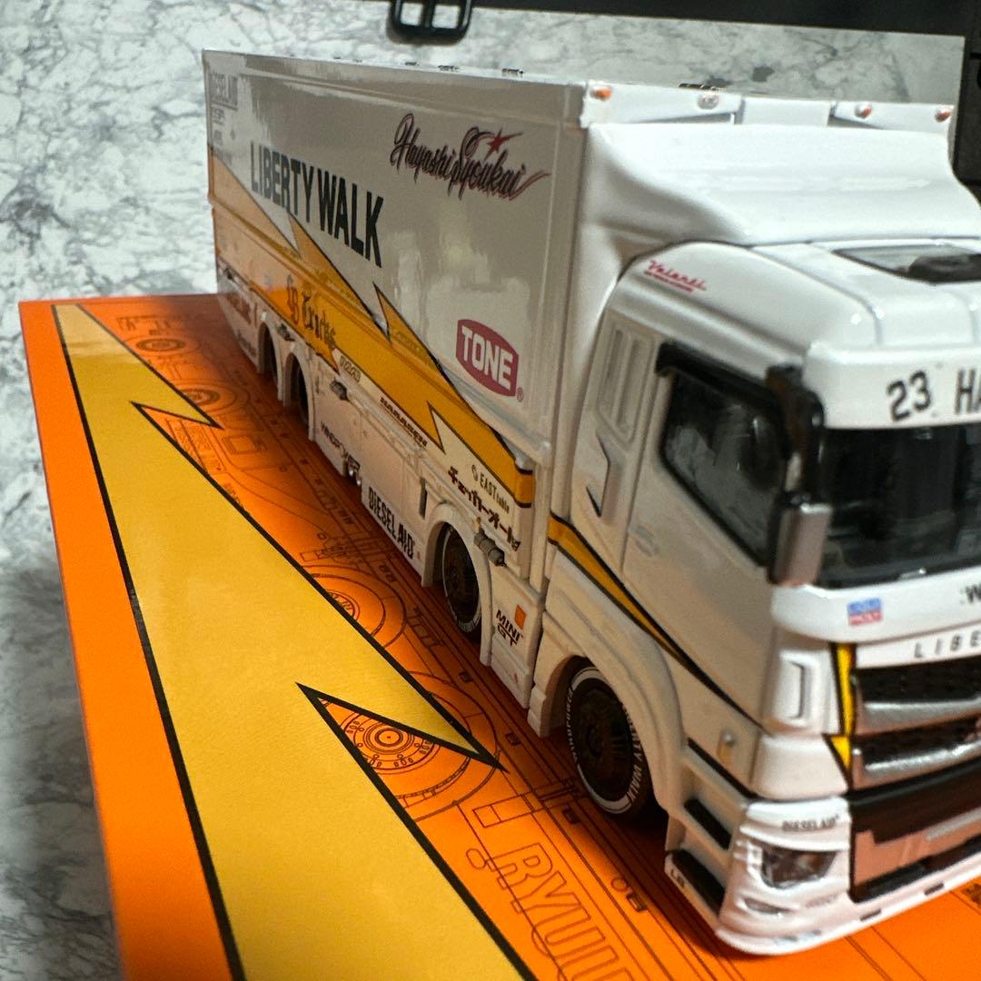 ゲ*ン様 GCD 三菱ふそう リバティーウォーク トラック