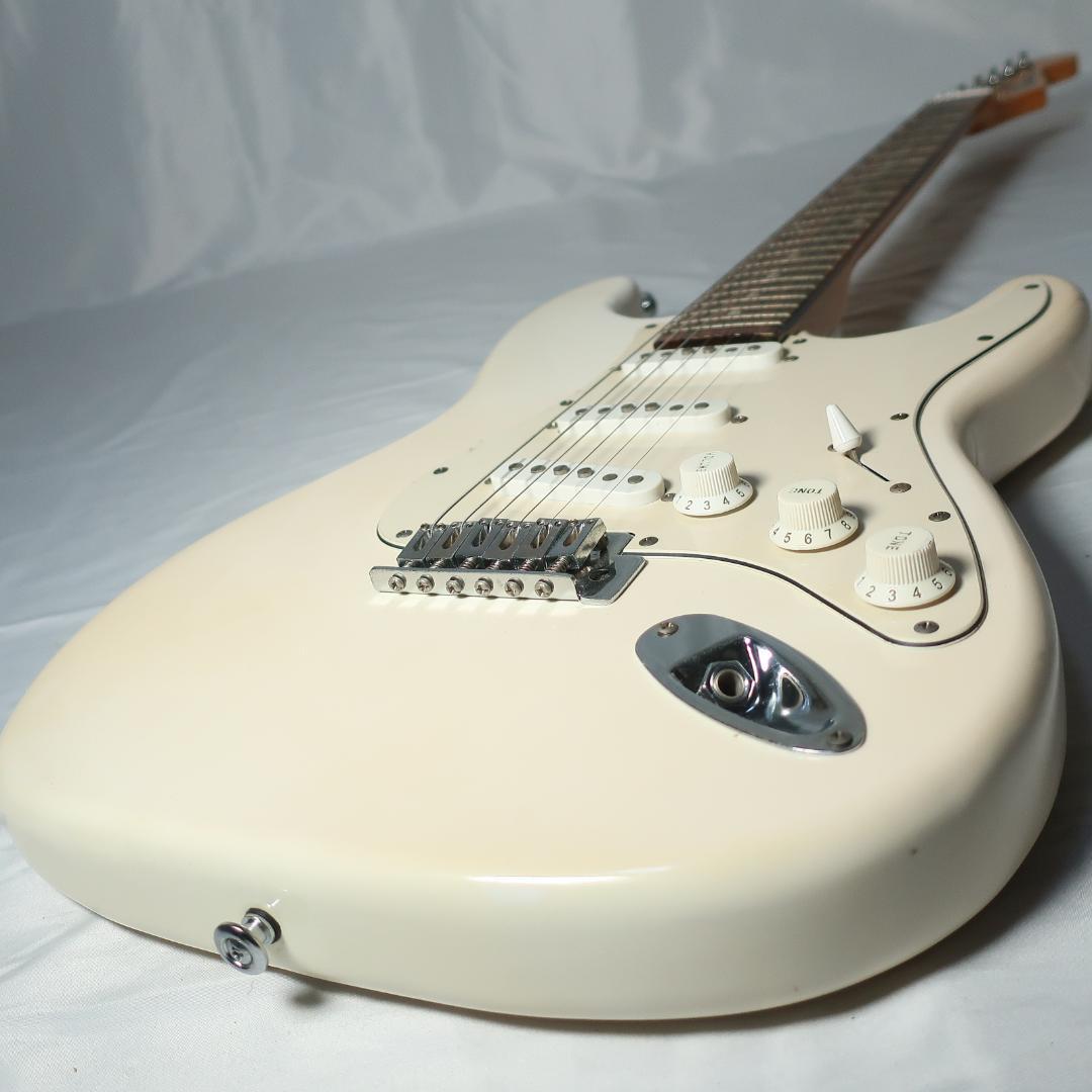 Mavis ストラトタイプ エレキギター ホワイト Ishibashi楽器