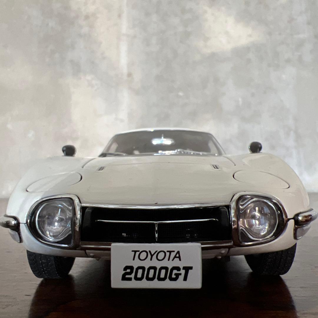 AUTO art 1/18 TOYOTAトヨタ2000GT クーペ　ホワイト③