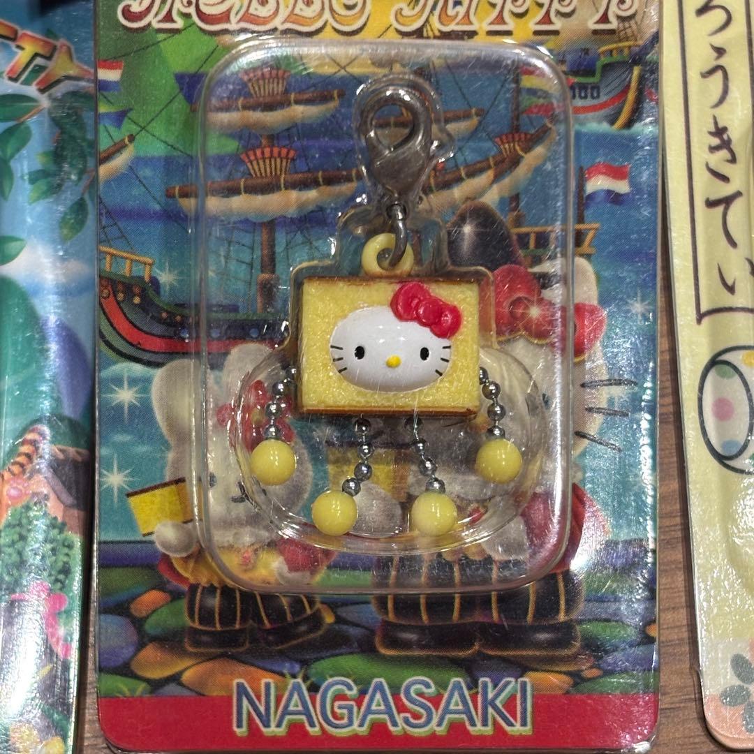 ご当地キティ ジッパーチャーム 12体セット