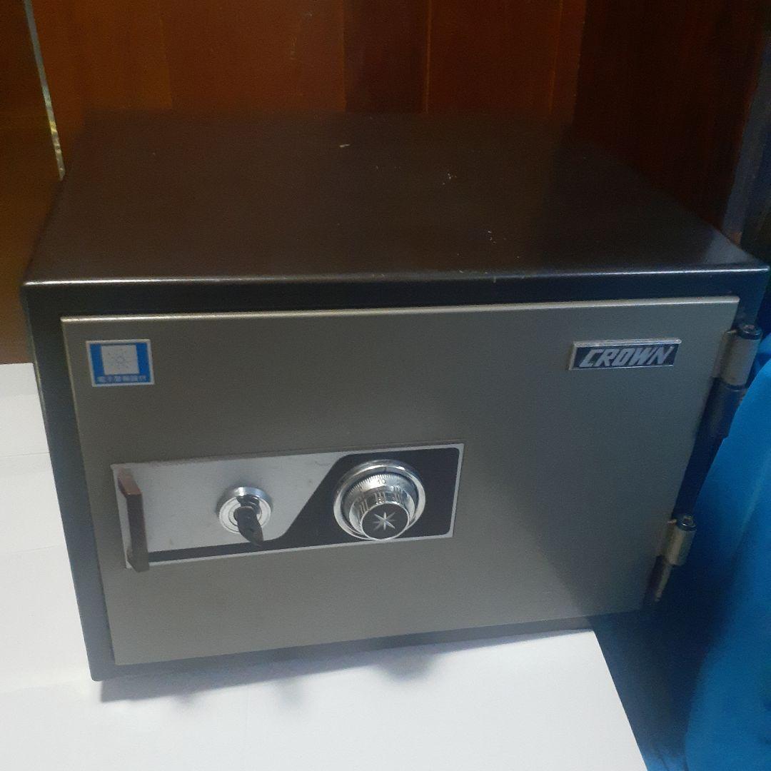 CROWN ダイヤル式金庫