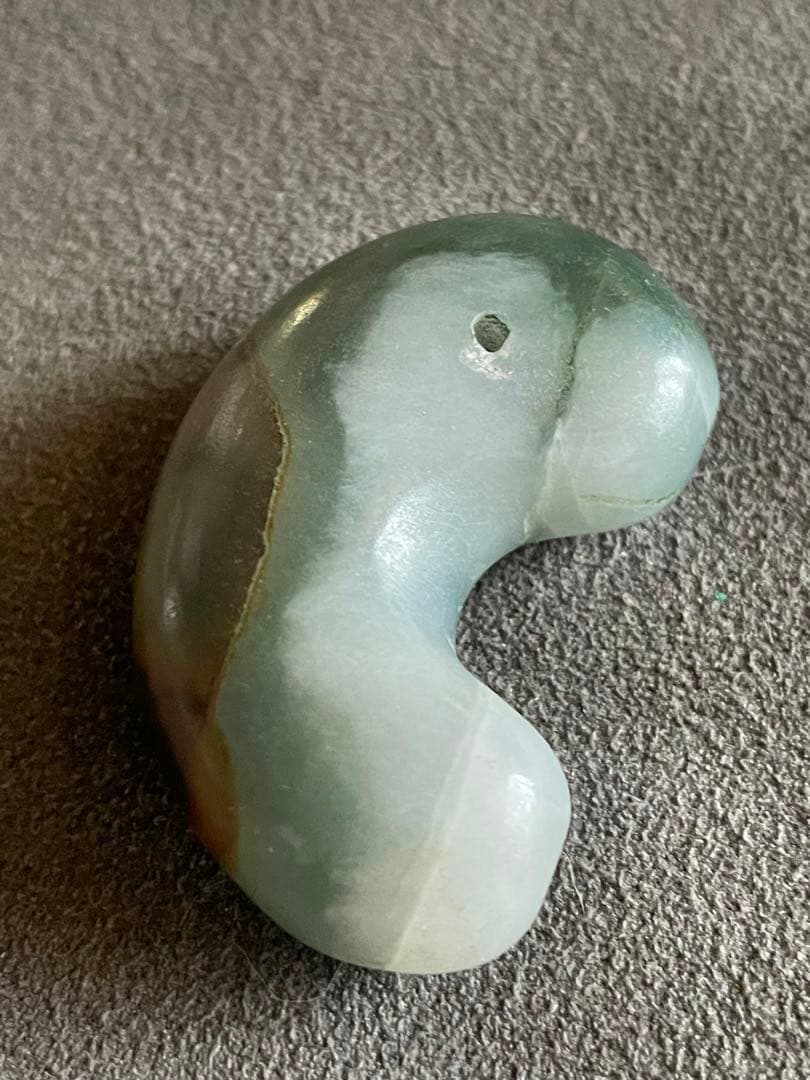 古墳時代　勾玉　硬玉　翡翠　瑪瑙　出土品31g