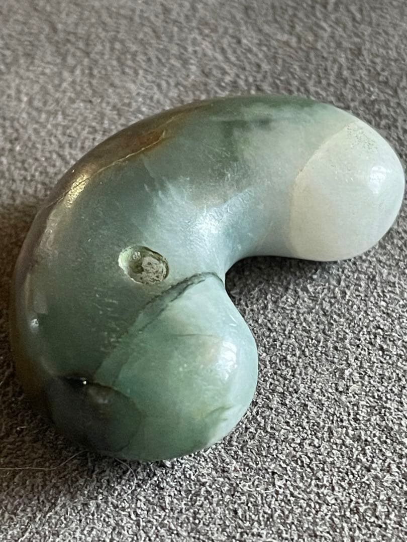 古墳時代　勾玉　硬玉　翡翠　瑪瑙　出土品31g