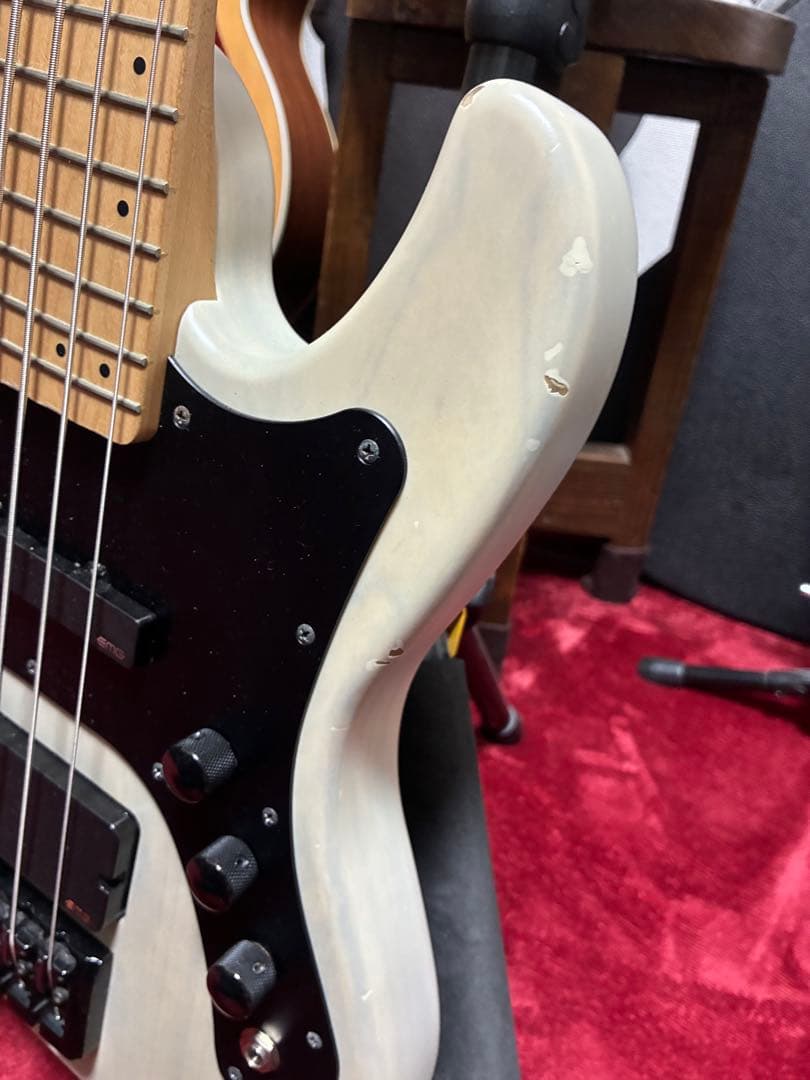 Fujigen 5弦ベース