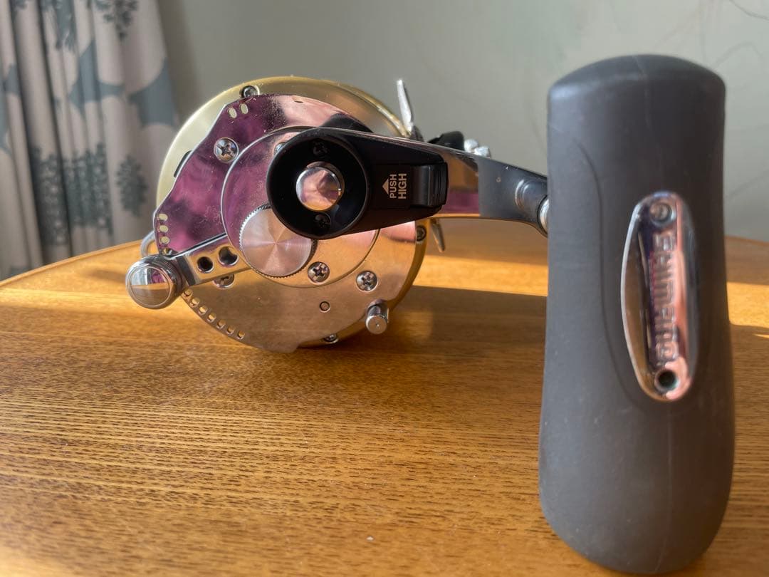 SHIMANO TIAGRA 30A フィッシングリール