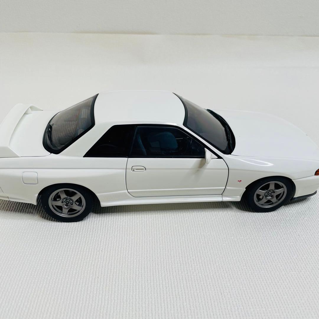 ミニカー AUTOart 1/18 NISSAN SKYLINE GT-R R32
