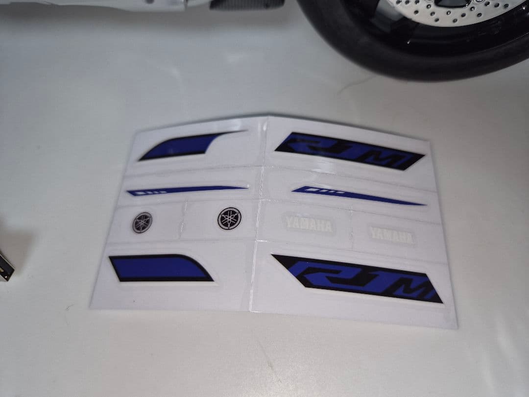 ヤマハ　YZF-R1M 超BIG1/6サイズ