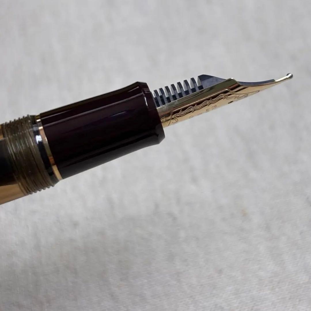 PILOT パイロットCUSTOM カスタム ８２３　14K 585 B太字