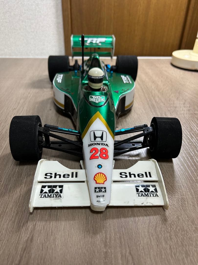 タミヤ　F103 シャーシ　サーボは作動確認済み。バッテリー縦積み仕様。