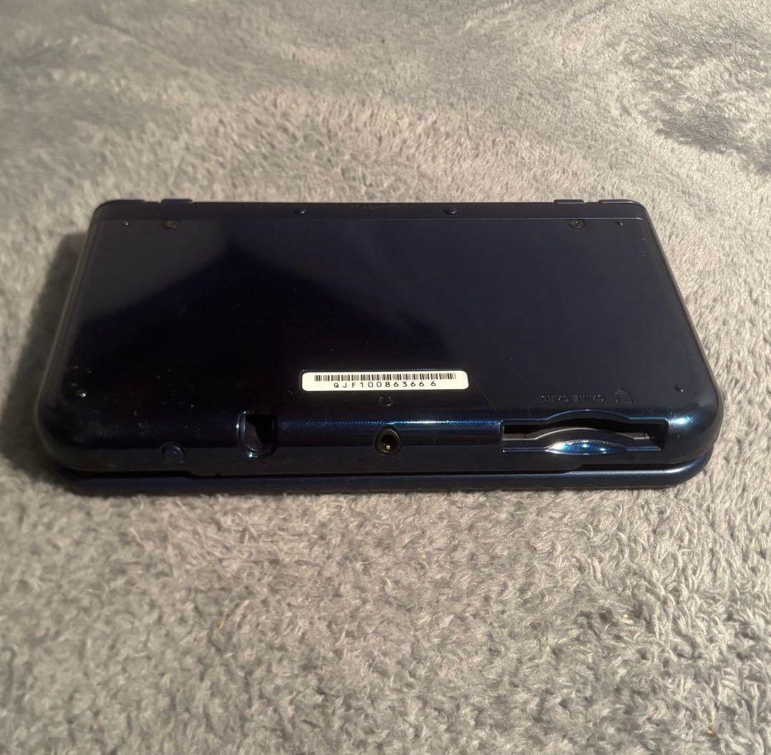 NEW　Nintendo　3DS　LL　　ニンテンドー　ネイビー