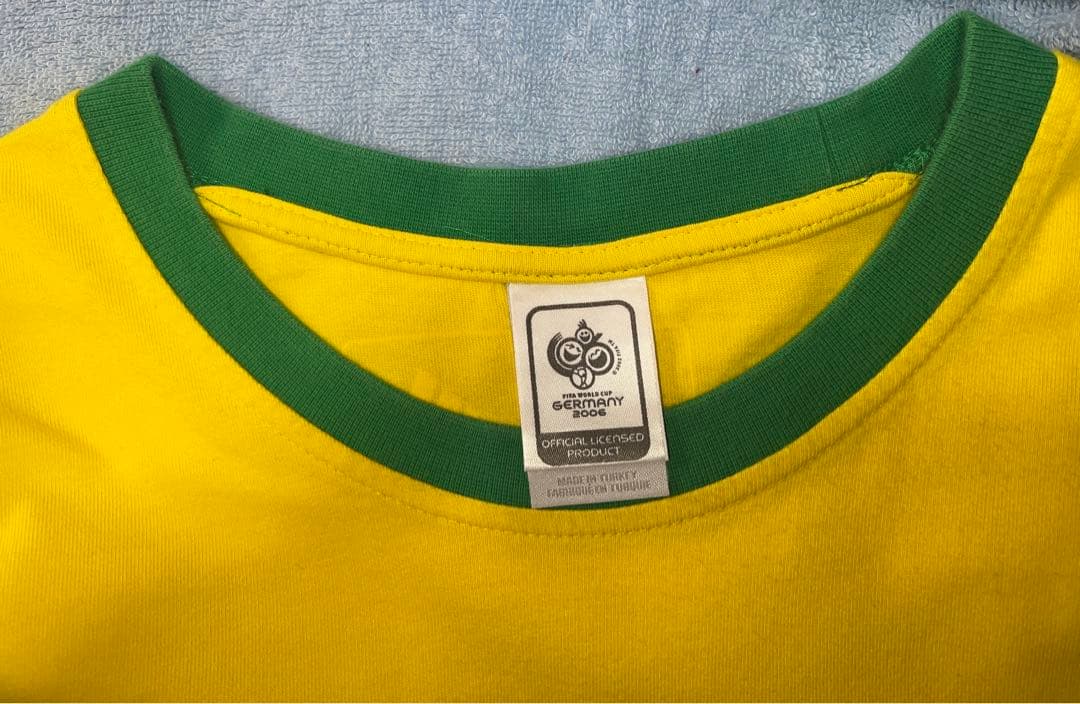 2006年 FIFAワールドカップ・ブラジル代表KAKA背番号8公式ユニフォーム