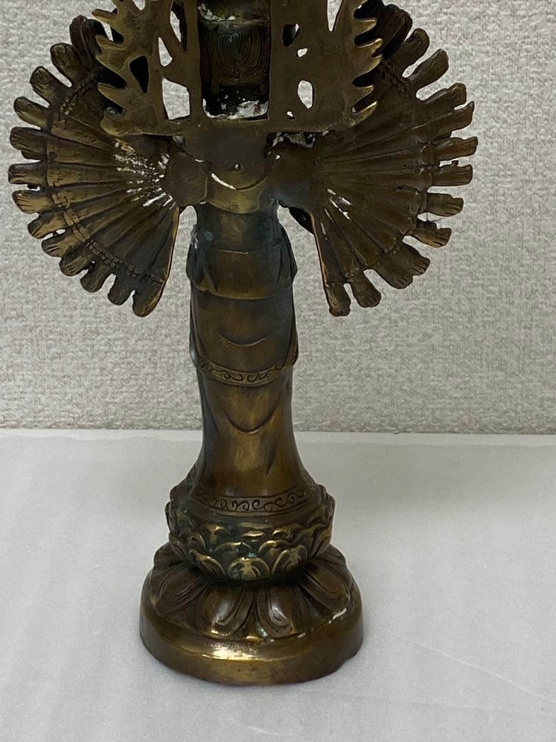 3-2331 十一面千手千眼観世音菩薩　黄銅　病気平癒 災難除け　延命長寿
