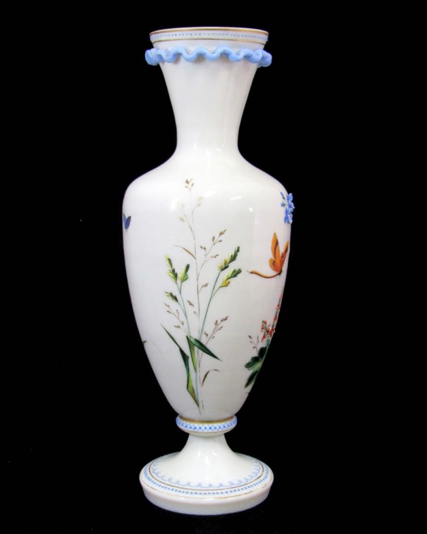 アンティーク フラワーベース 花瓶 ミルクガラス ヴァセリンガラス 草花 蝶